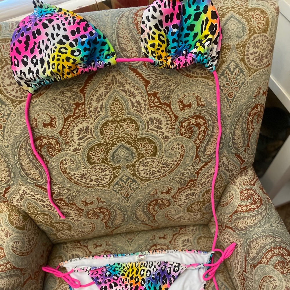 🔆 Opi swimsuit cheetah print large bundle& save